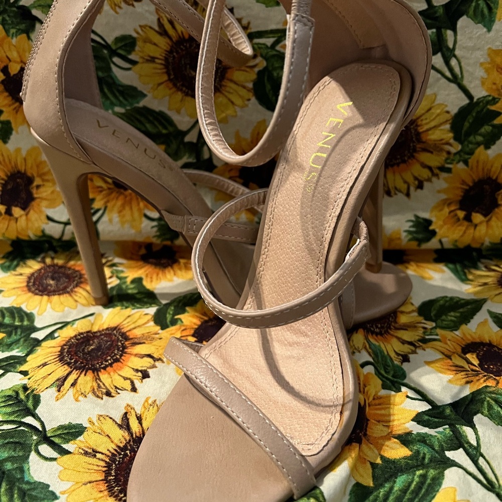 Beige 3.5” heels, open toe, strap sandal heeled shoes
